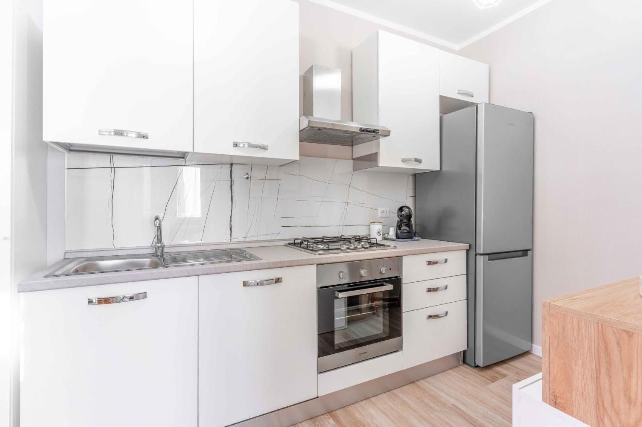 Bo13 -Crescenzago- Bright - Wifi - Elegant Apartment Milan Luaran gambar