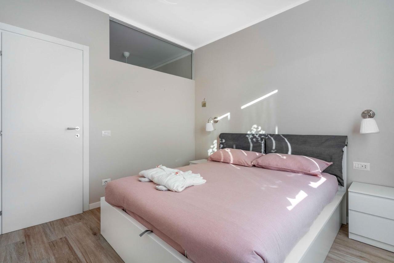 Bo13 -Crescenzago- Bright - Wifi - Elegant Apartment Milan Luaran gambar